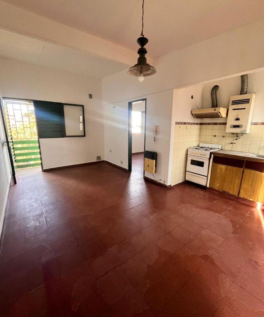 Foto de ALQUILER DEPARTAMENTO 1 DORMITORIO + COCHERA, BARRIO PUEYRREDON, imagen 2