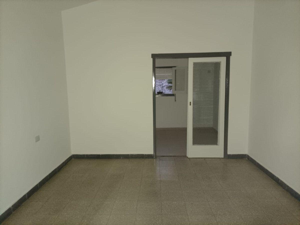 Foto de ALQUILER HERMOSA CASA EN BARRIO MAIPU, imagen 3