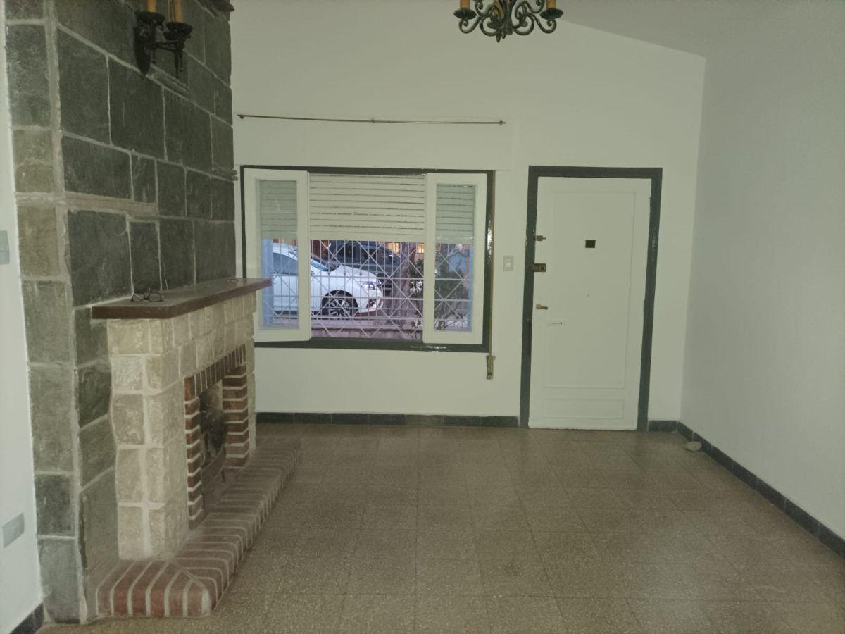 Foto de ALQUILER HERMOSA CASA EN BARRIO MAIPU, imagen 4