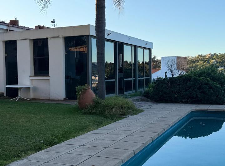 Alquilo Casa Grande en Carlos Paz  4