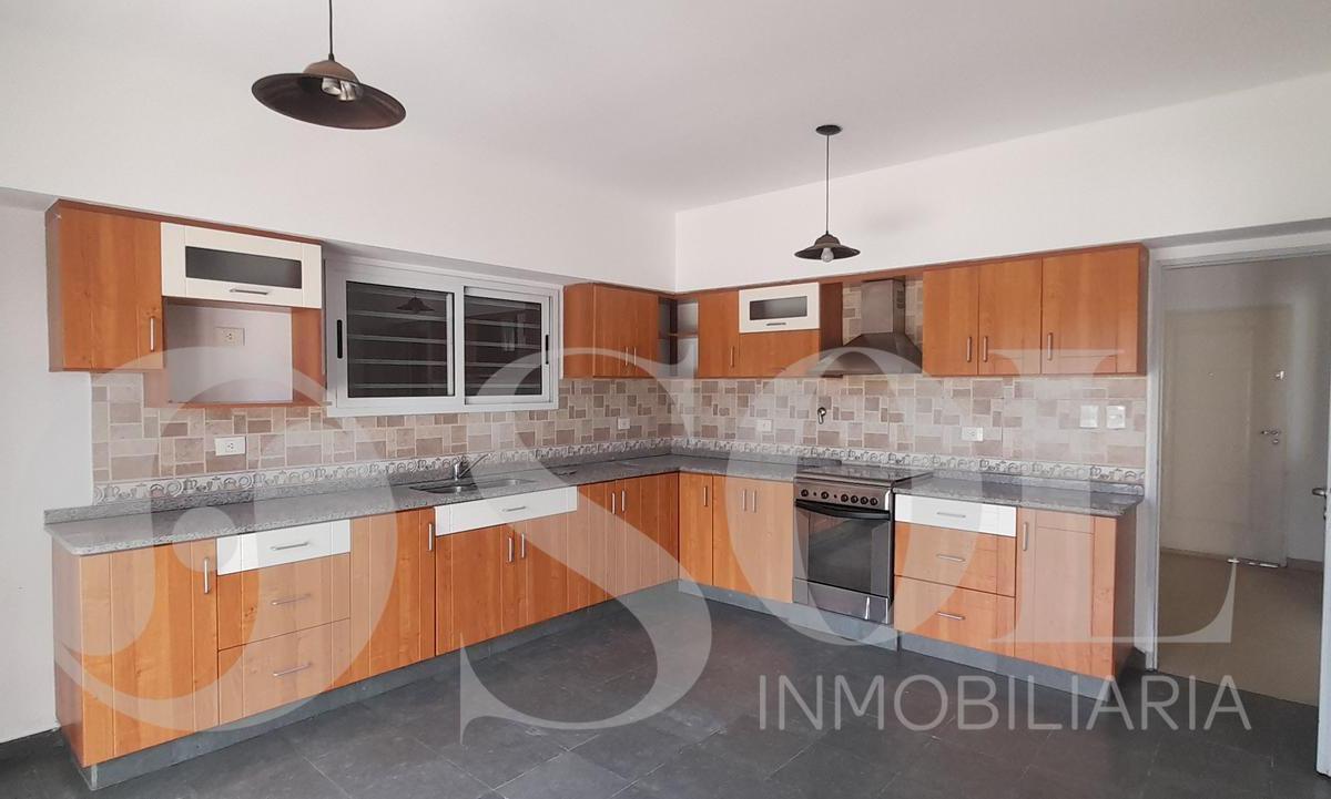 En Venta Casa 4 Dorm. - B° Rincón Lindo - Cipolletti 3
