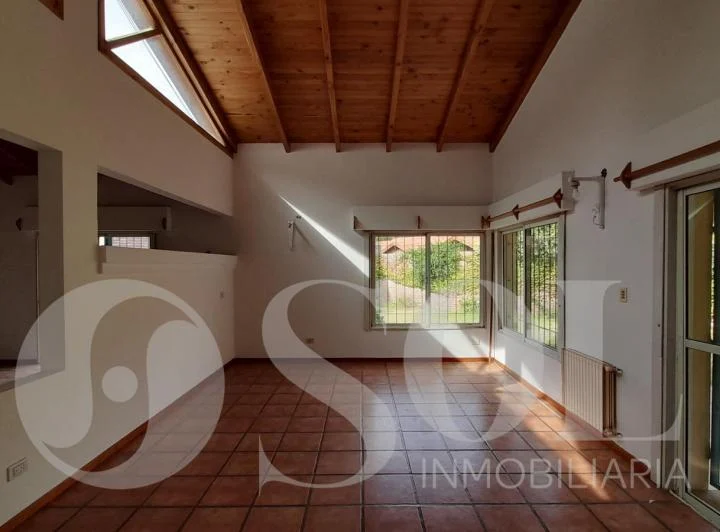 Casa 3 dormitorios en venta Barrio Manzanar - Cipolletti - 24 mts de frente 4