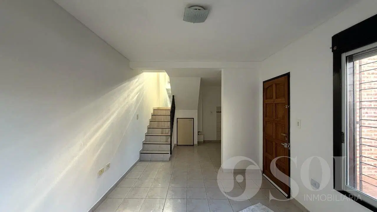 En alquiler dúplex 2 dormitorios y cochera SIN EXPENSAS - B° San Pablo - Cipolletti 3