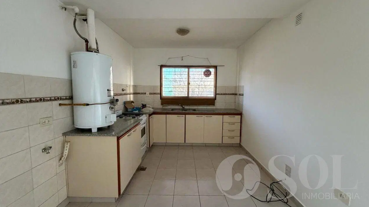 En alquiler dúplex 2 dormitorios y cochera SIN EXPENSAS - B° San Pablo - Cipolletti 5