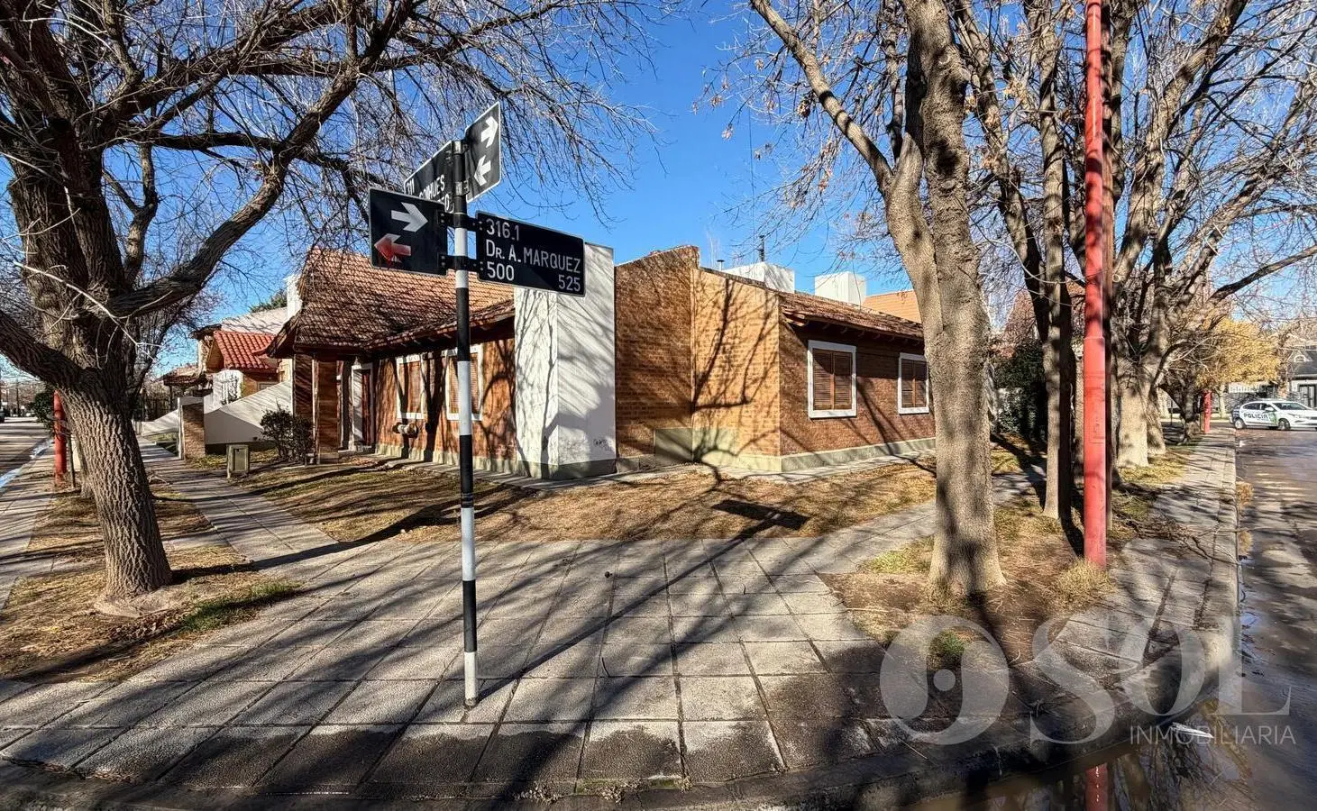 En alquiler casa 3 dormitorios y quincho - B° Capellán - Cipolletti 3