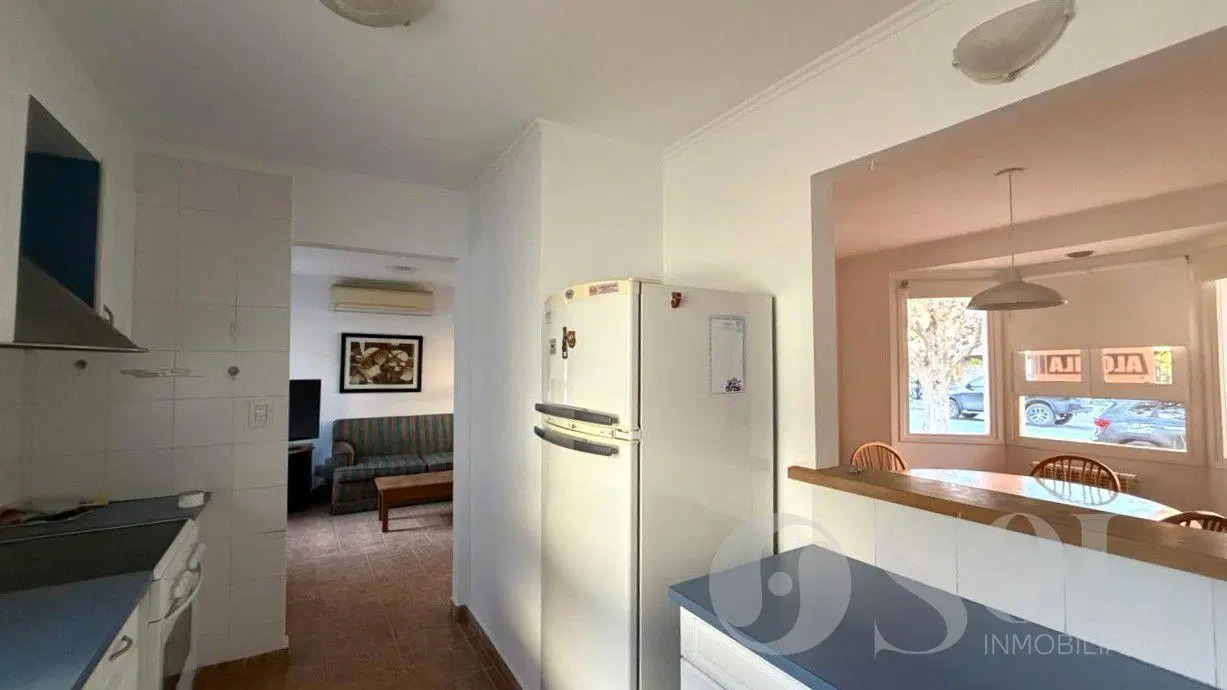 En alquiler casa para vivienda/comercio 2/3 dormitorios - B° Manzanar - Cipolletti 5
