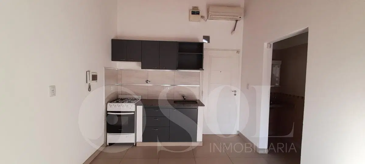 Departamento 1 dormitorio y cochera  - Cipolletti 3