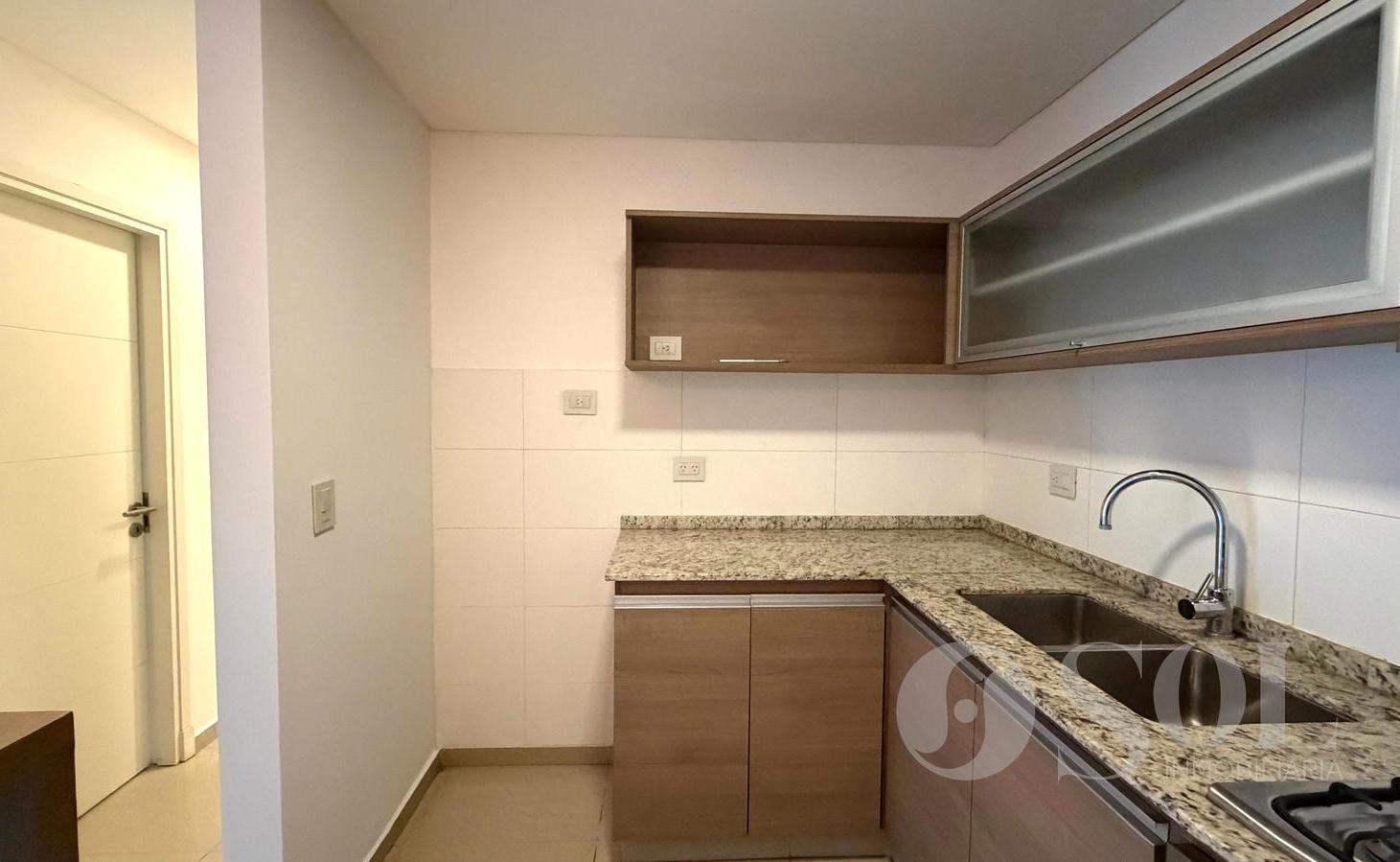 Foto de En alquiler Departamento 1 dormitorio y cochera - Pionero 4, imagen 2