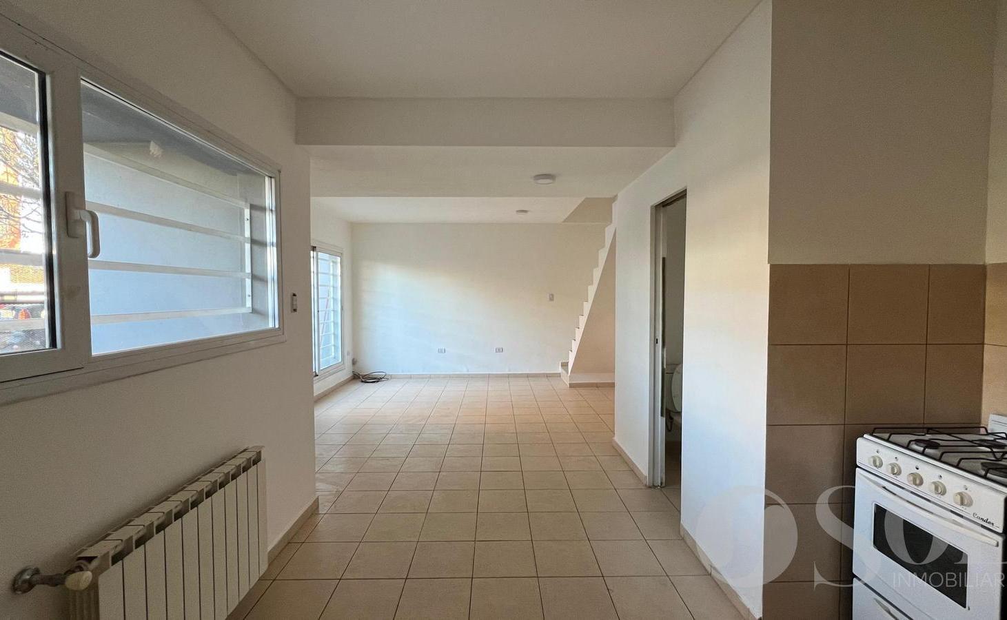 Foto de En alquiler dúplex 2 dormitorios en Barrio Alaniz - Cipolletti Centro, imagen 2