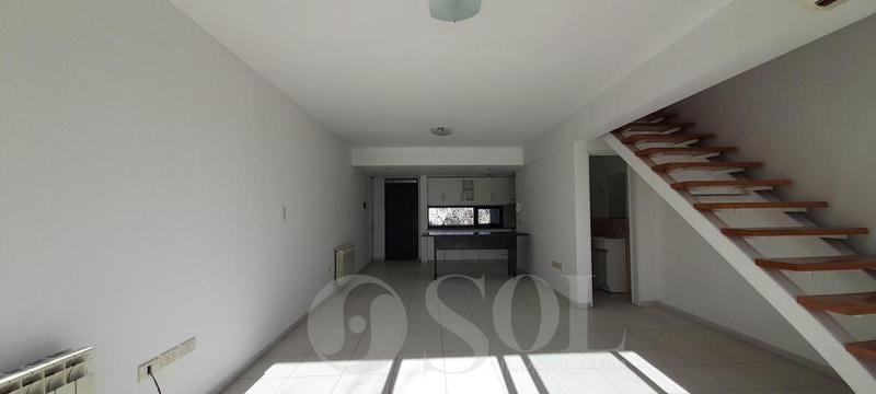 Foto de En Alquiler Triplex 3 dormitorios, imagen 2