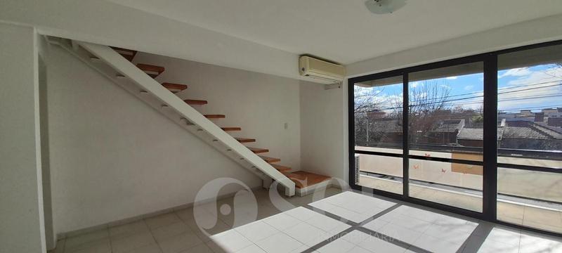 Foto de En Alquiler Triplex 3 dormitorios, imagen 1