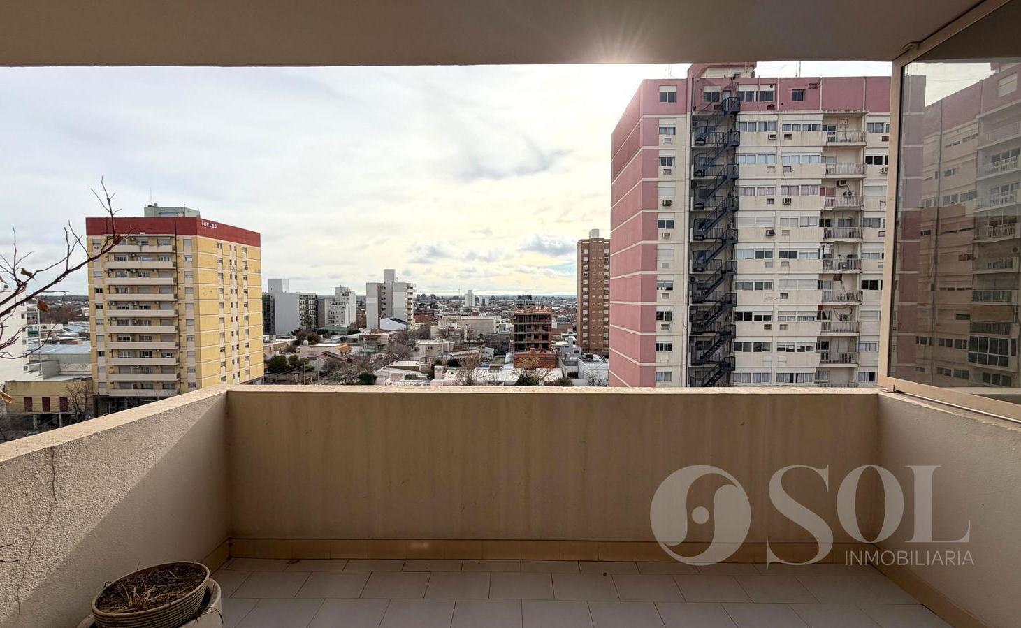 Foto de En venta departamento 3 dormitorios, balcón y cochera - Cipolletti, imagen 1