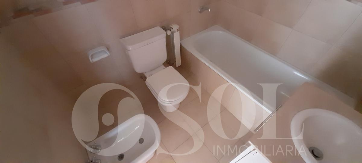 Foto de Alquiler por 6 meses - Departamento 2 dormitorios y cochera sin muebles, imagen 5