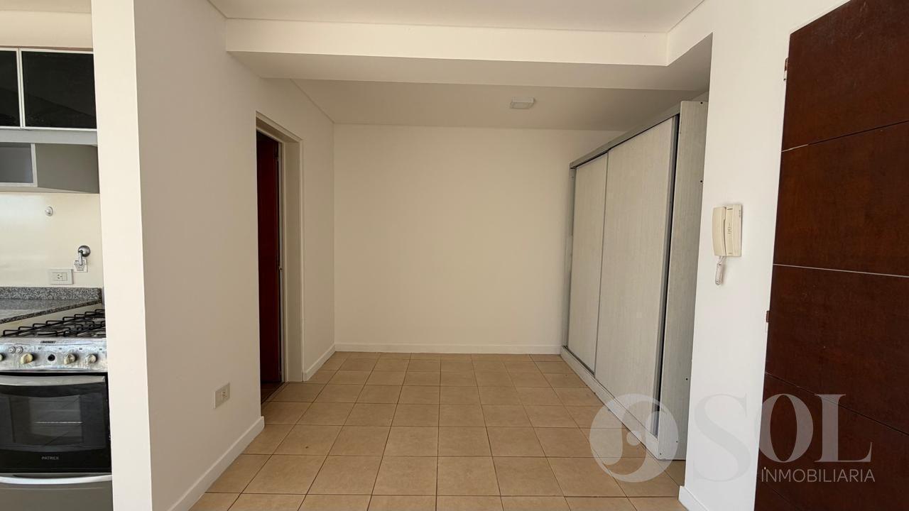 Foto de En alquiler monoambiente seguridad 24 hs - Cipolletti, imagen 1