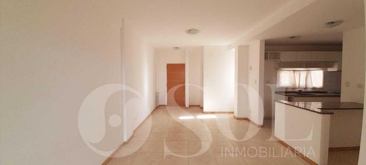 Foto de En alquiler Departamento 2 dormitorios con cochera y baulera, imagen 3