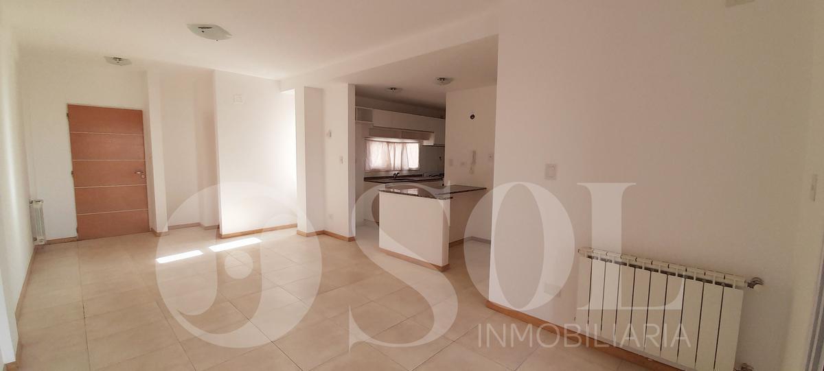 Foto de En alquiler Departamento 2 dormitorios con cochera y baulera, imagen 1