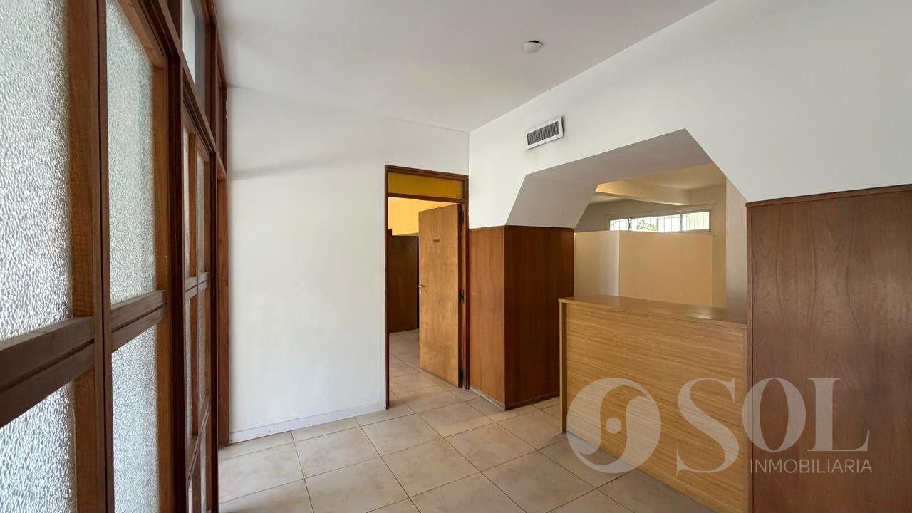 Foto de En venta Oficina 70 m2 - FRENTE A LA PLAZA - Cipolletti Centro, imagen 5