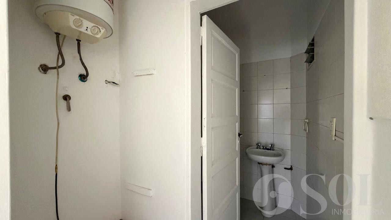 Foto de En venta Local 90 m2 sobre calle 9 de Julio - Cipolletti, imagen 4