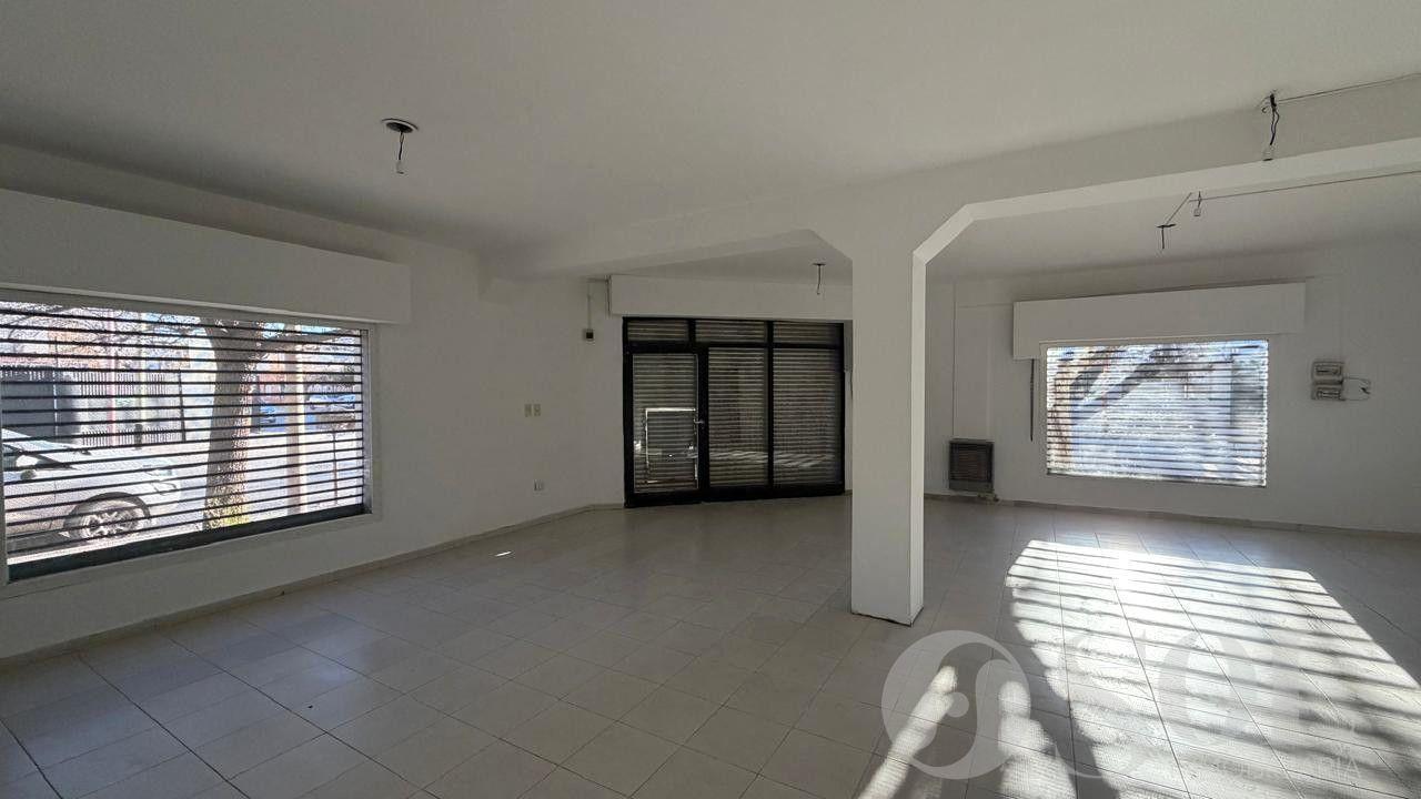 Foto de En venta Local 90 m2 sobre calle 9 de Julio - Cipolletti, imagen 3