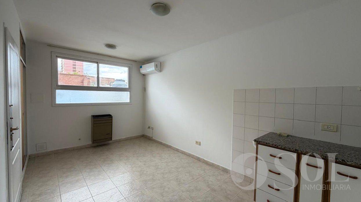 Foto de En alquiler departamento 1 dormitorio - Cipolletti Centro, imagen 5