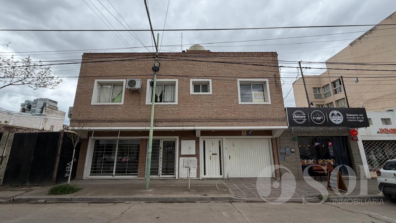 Foto de En alquiler departamento 1 dormitorio - Cipolletti Centro, imagen 2