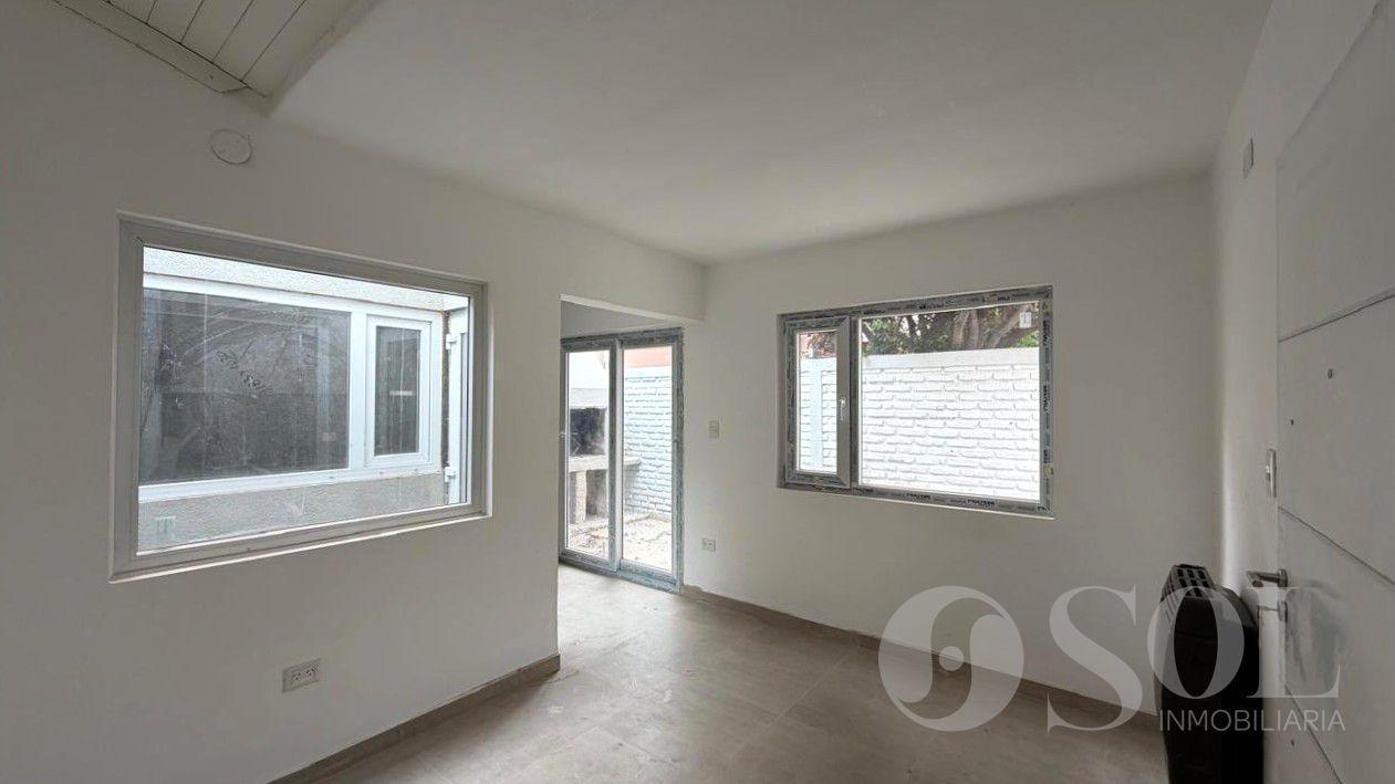 Foto de En alquiler Departamento 1 dormitorio con parrilla - Planta Baja, imagen 2