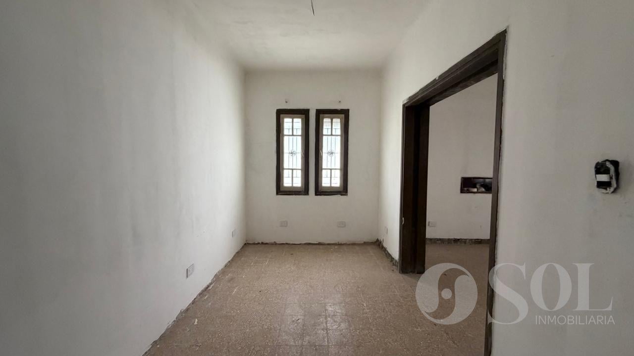 Foto de En alquiler Casa destino comercial 5/6 ambientes - Cipolletti Centro, imagen 5