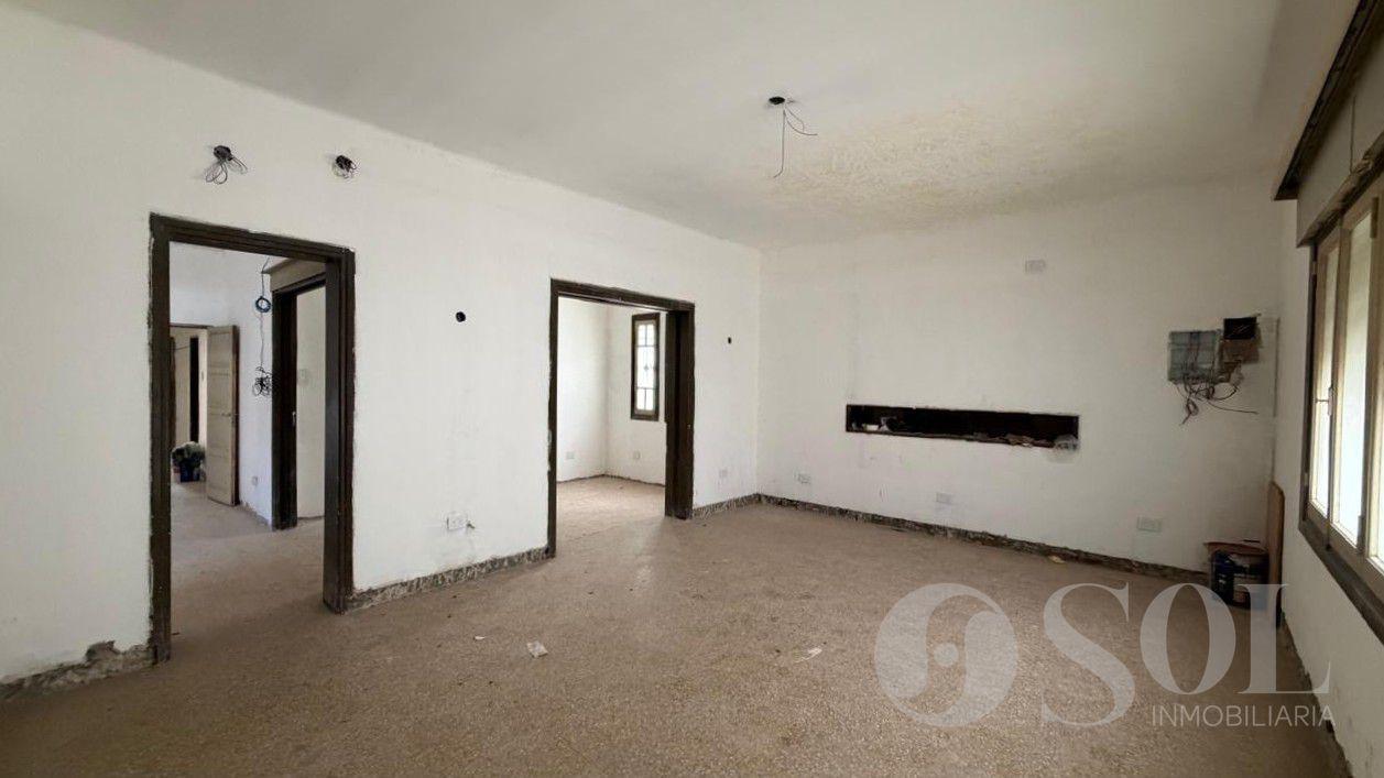 Foto de En alquiler Casa destino comercial 5/6 ambientes - Cipolletti Centro, imagen 3