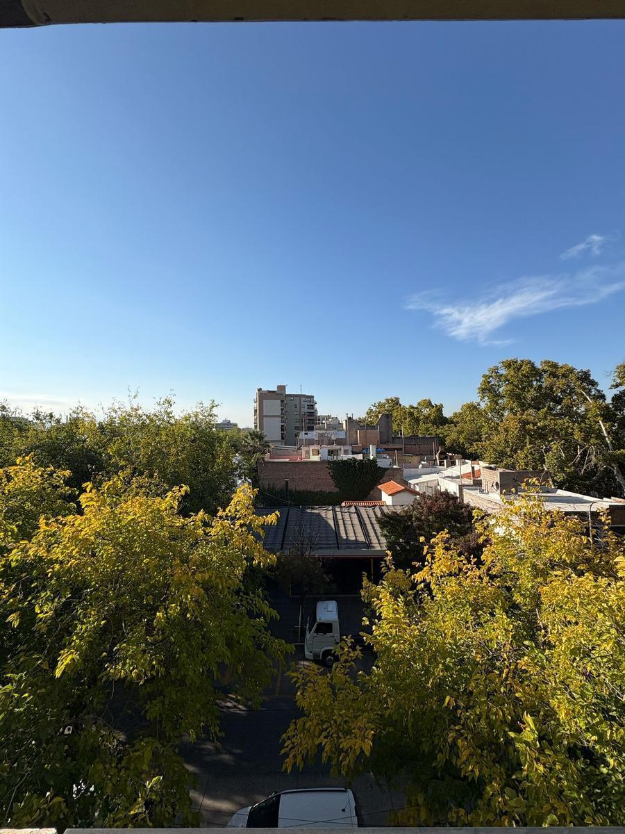 Departamento en Barrio Bombal 4