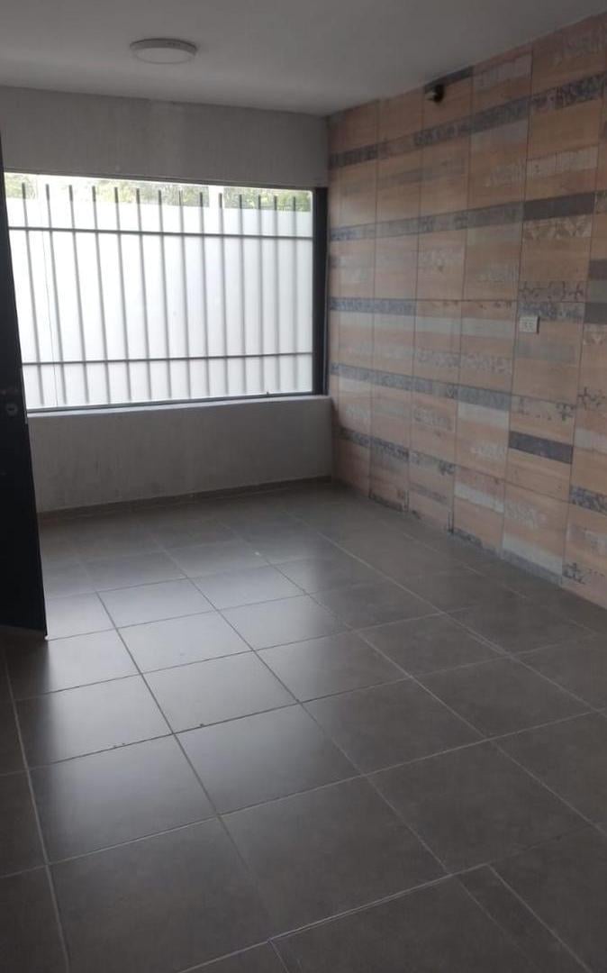 Foto de Local en Coronel Dorrego, imagen 4