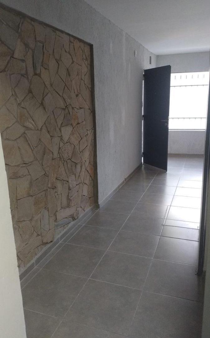 Foto de Local en Coronel Dorrego, imagen 2