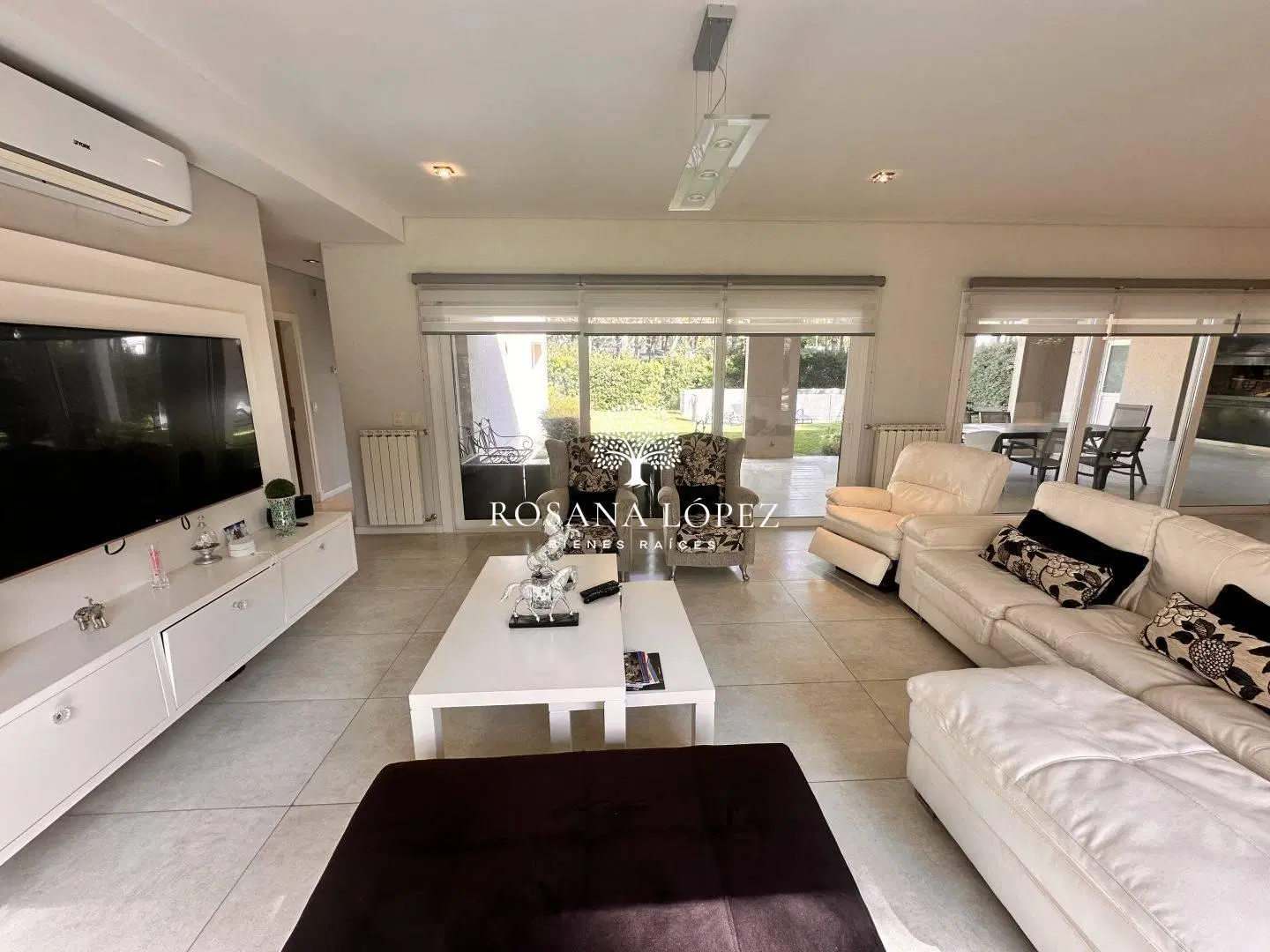 Casa 4 dormitorios. | Boulebard La Herradura al 100 8