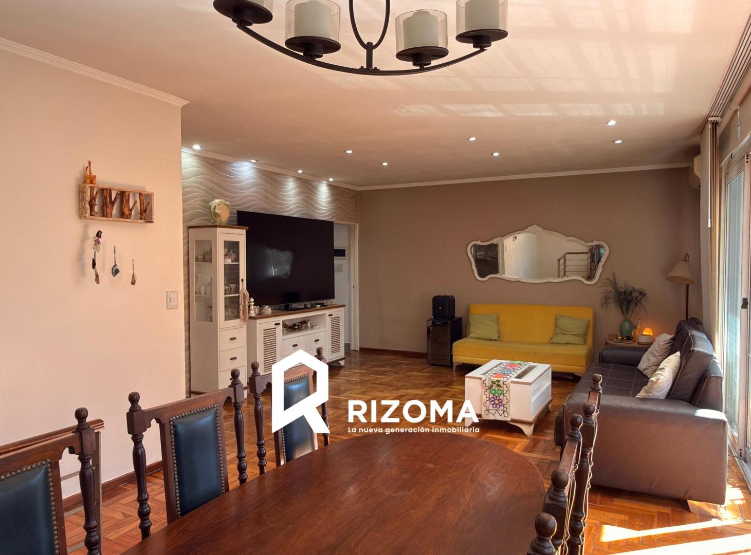 Foto de PH 4 Ambientes en venta con Terraza, Parrilla y Quincho - Sin Expensas, imagen 1