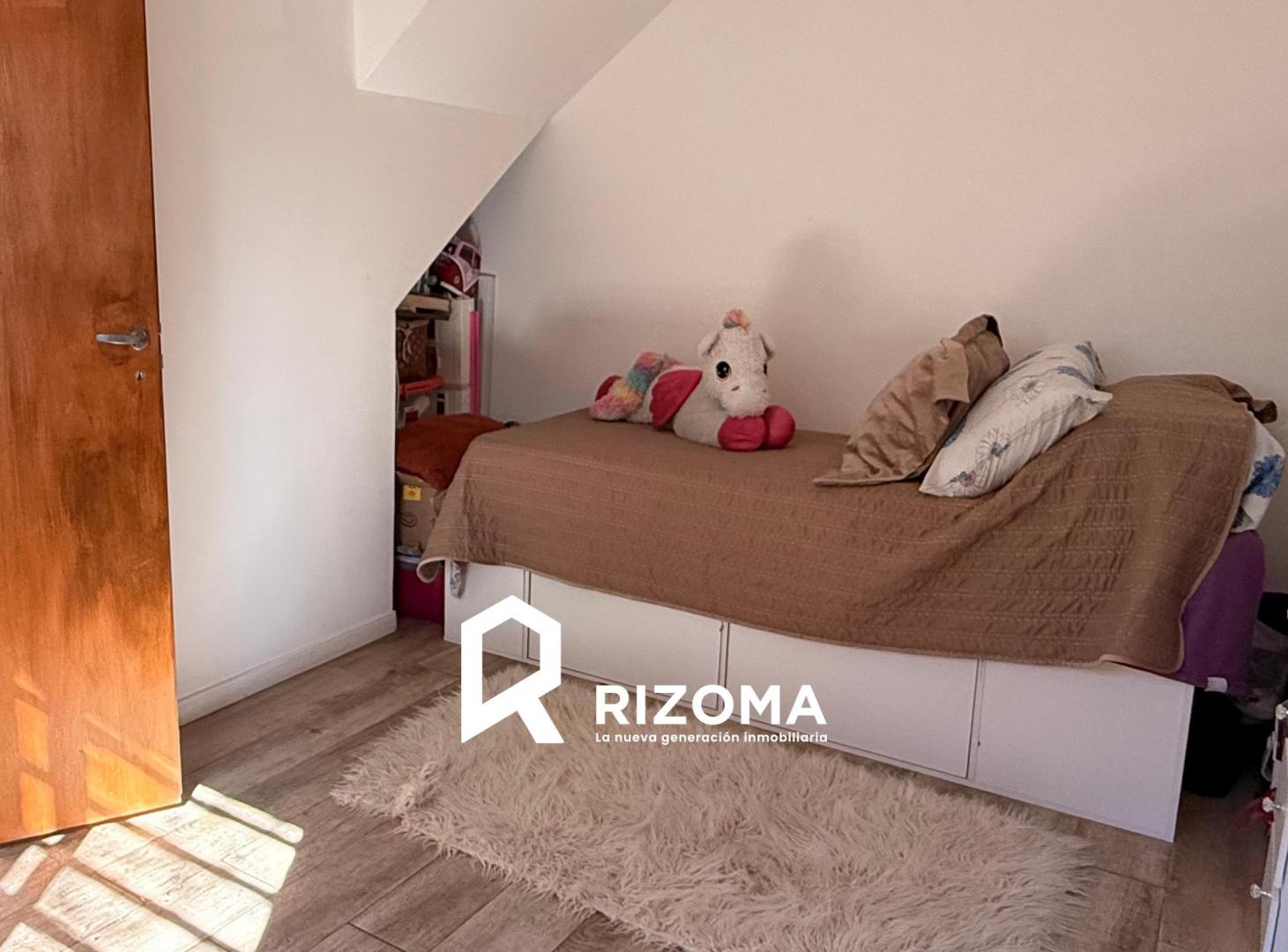 Foto de PH 4 Ambientes en venta con Terraza, Parrilla y Quincho - Sin Expensas, imagen 4