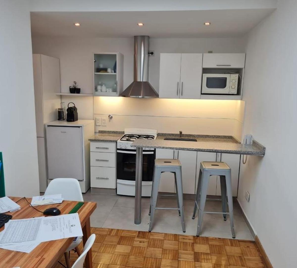 Foto de RETASADO 3 ambientes en Barrio Norte. APTO PROFESIONAL, imagen 3