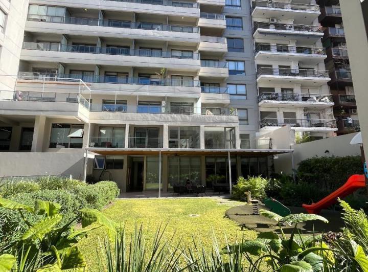 Excelente 3 Ambientes con cochera. Edificio Full Amenities. 1