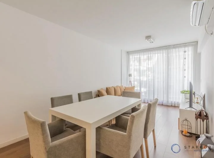 DEPARTAMENTO DE 3 AMBIENTES CON COCHERA FIJA EN RECOLETA 4