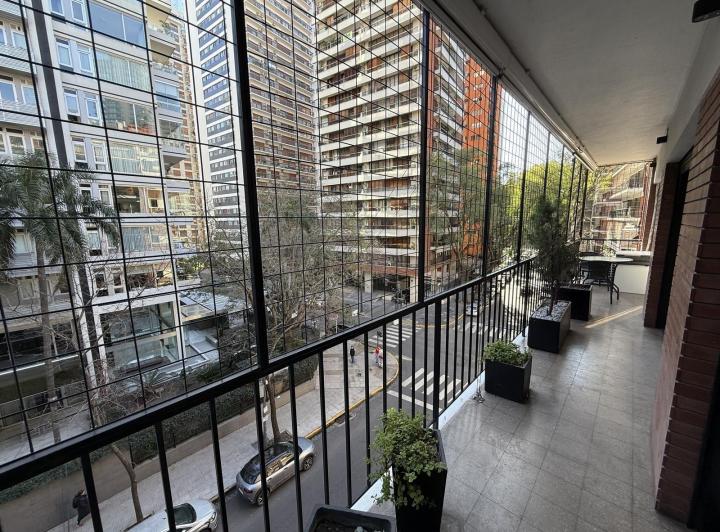 Alquiler Departamento 4 ambientes con dependencia, cochera y baulera en Belgrano 4