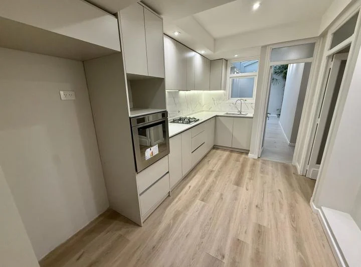 Alquiler Departamento de 4 ambientes 2 baños  patio cubierto - Belgrano R 4