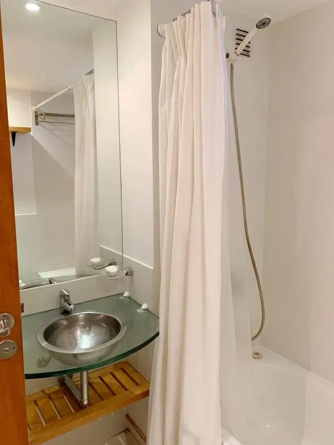 Departamento en alquiler con balcon- amoblado - Las Cañitas 5