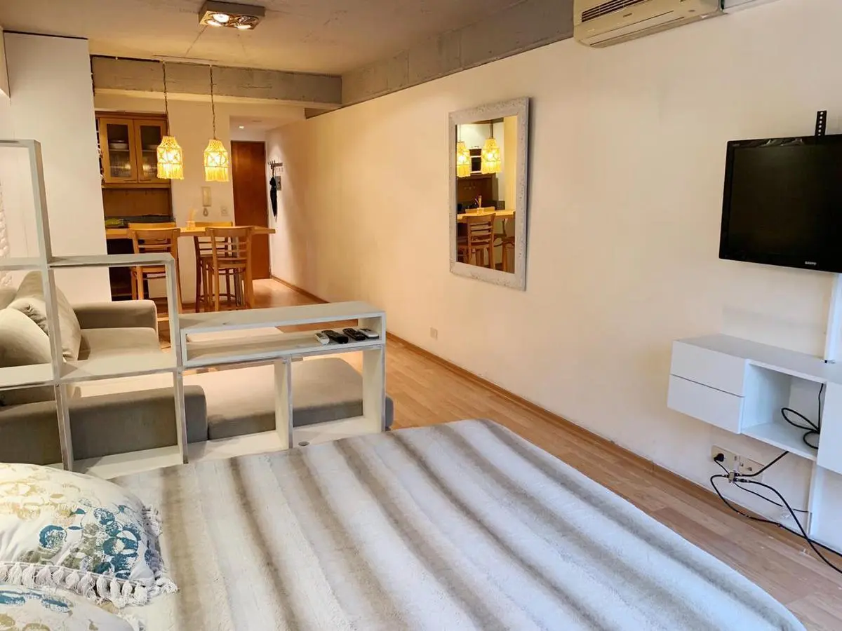 Departamento en alquiler con balcon- amoblado - Las Cañitas 4