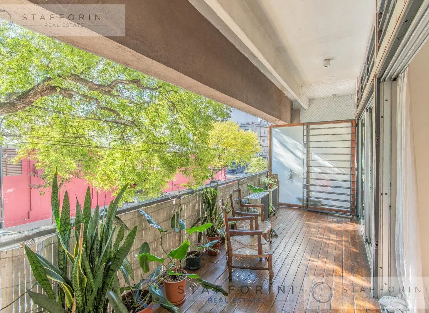 Departamento de 2 ambientes super amplio con balcón, amenities y cochera fija 3