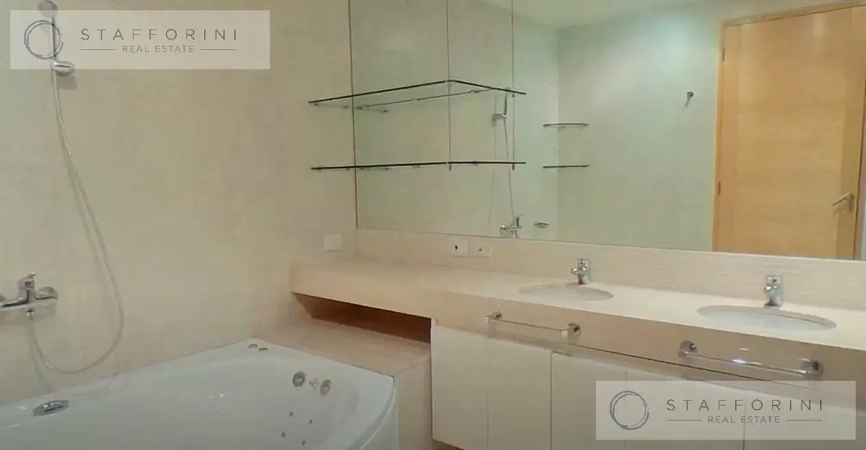 Alquiler Departamento 4 ambientes, con 3 suites, balcón  y amenities - 2 cocheras - Madero Center 4