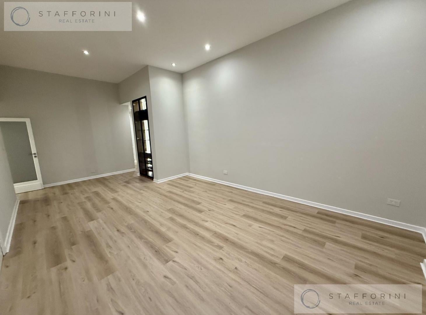 Foto de Alquiler PH de 4 ambientes con 2 baños y patio cubierto - Belgrano R, imagen 1