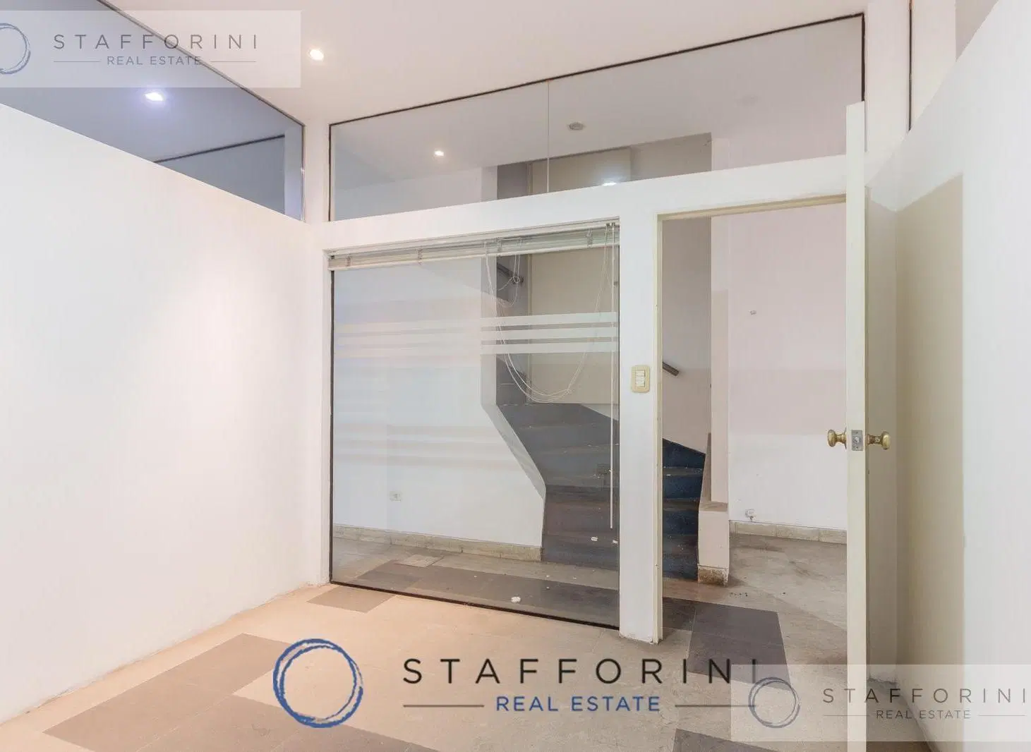 Local comercial con espacio de deposito / oficinas - Venta en Chacarita 5