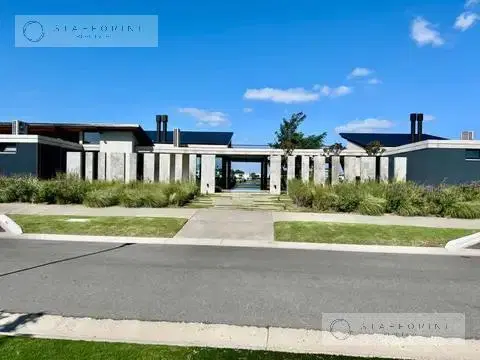 LOTE EN VENTA AL AGUA CARPINCHOS NORDELTA 2