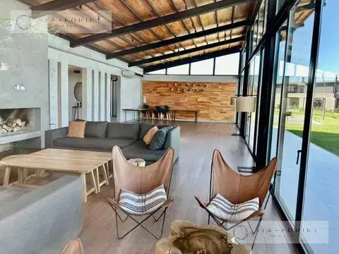 LOTE EN VENTA AL AGUA CARPINCHOS NORDELTA 5