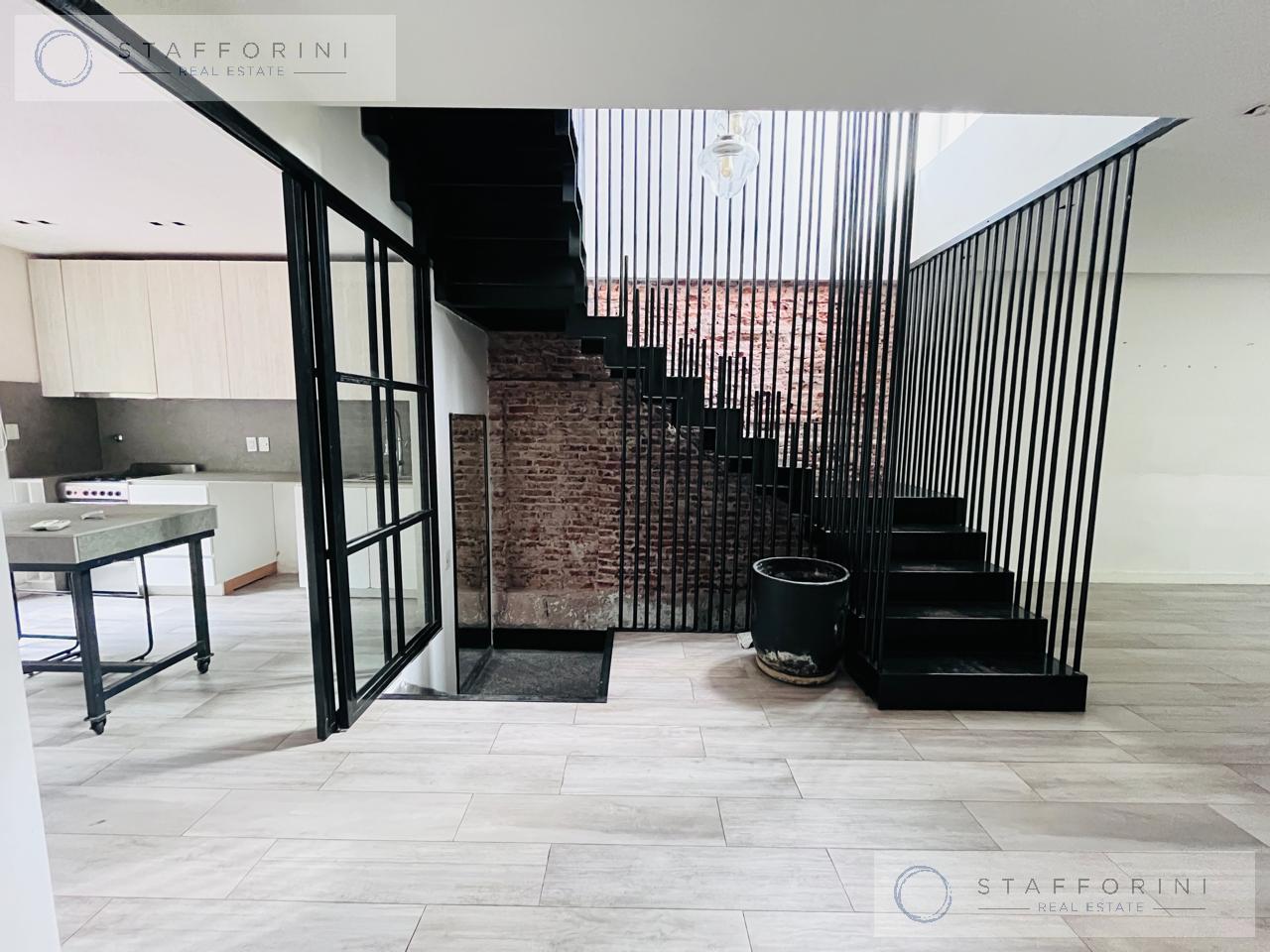 Foto de PH - Departamento tipo casa en Duplex con patio y terraza., imagen 1