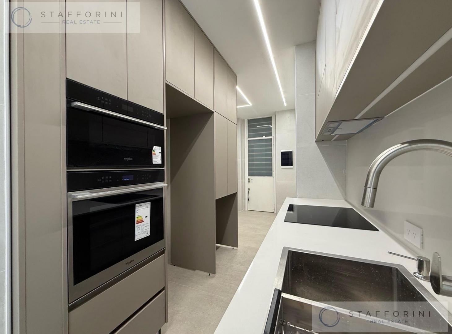 Foto de Alquiler Hermoso 3 Ambientes con Balcón - Palermo Chico, imagen 3