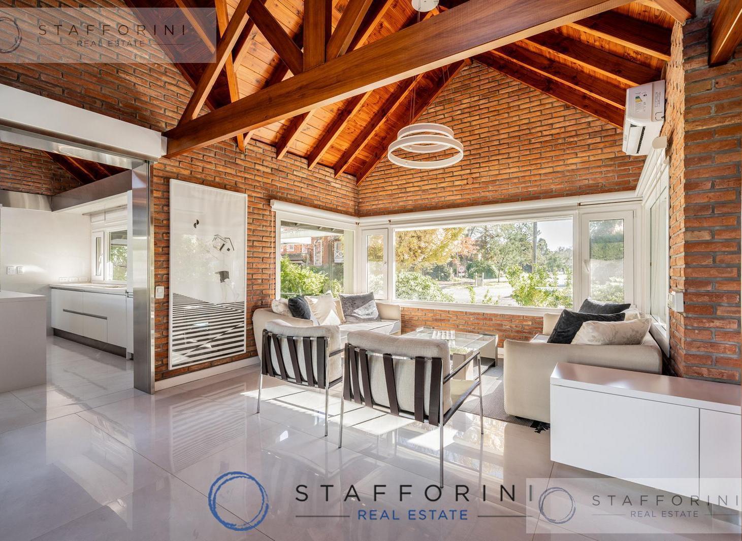 Foto de IMPRESIONANTE CASA EN DOS LOTES EN LOS CARDALES C.C, imagen 4